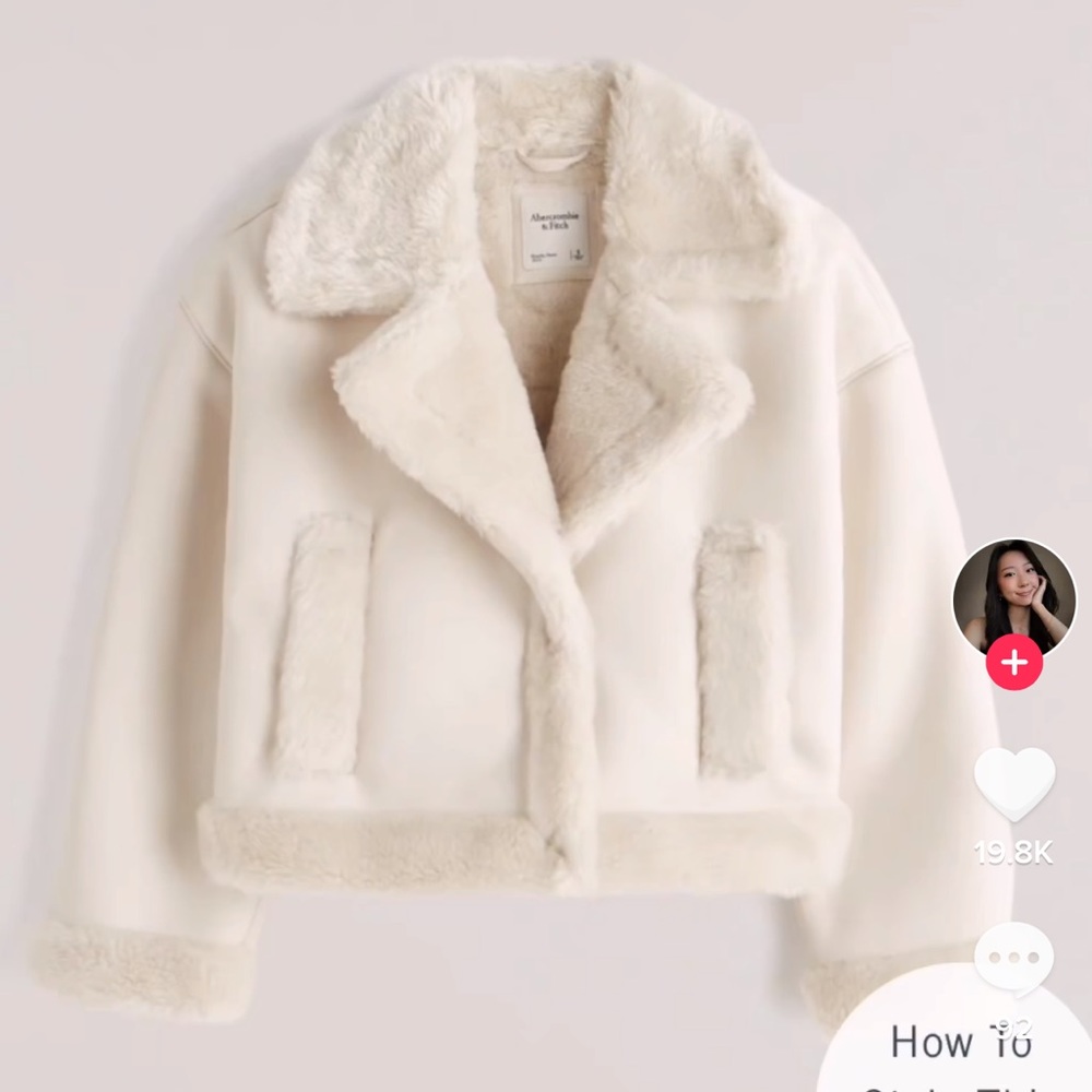Abercrombie and Fitch White Jacket Fur Accent